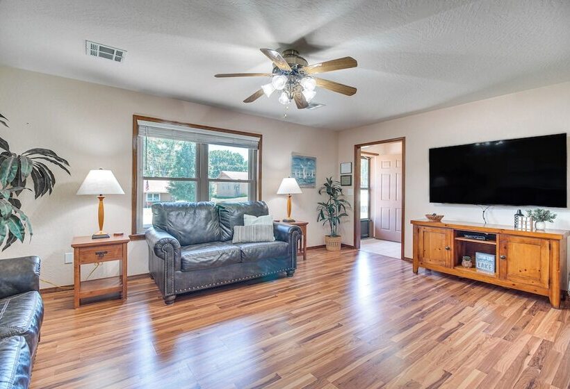 Hillcrest Hideaway  Grove Home ~ 1 Mi To Launch