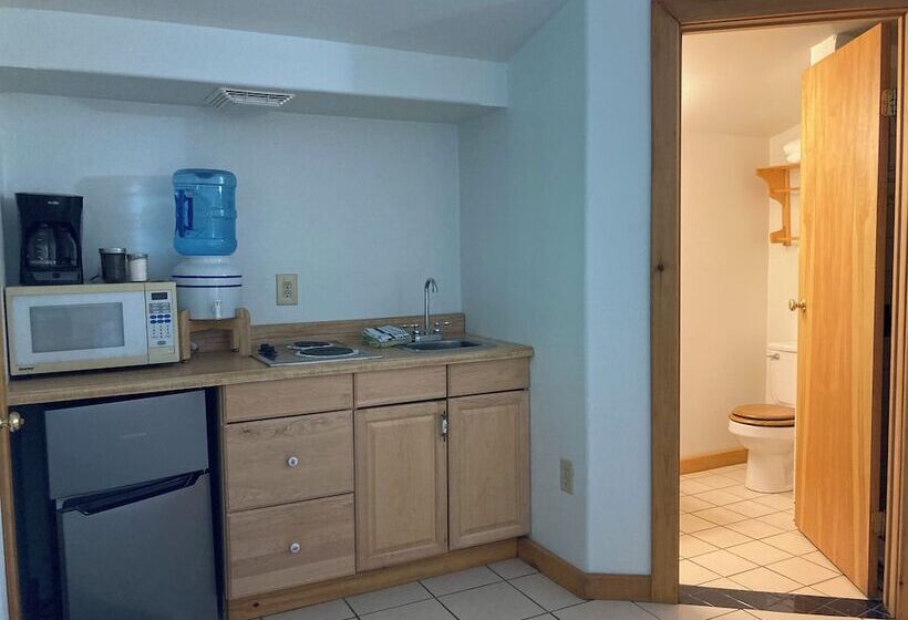 فندق Beachroadhouse