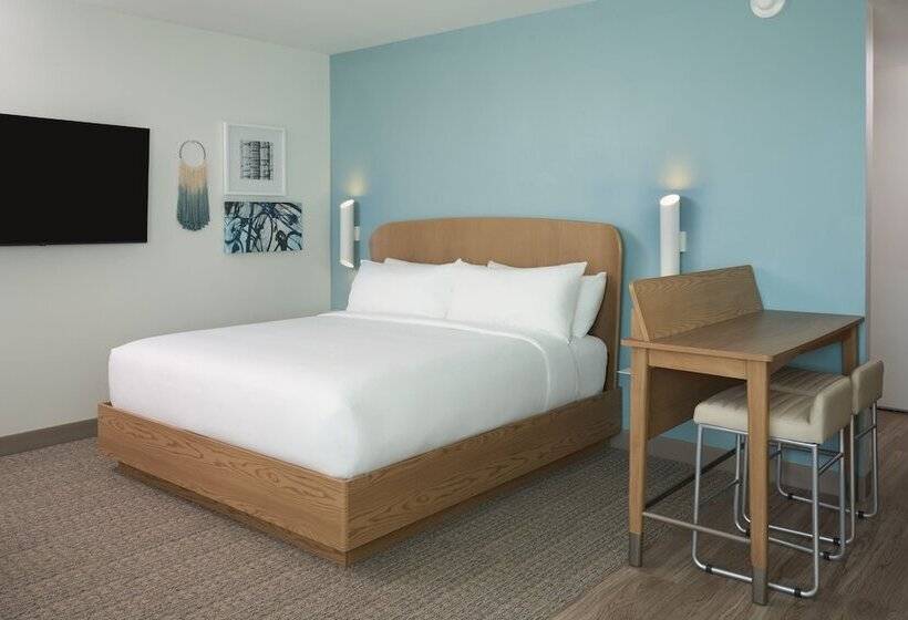 هتل Element Melbourne Oceanfront