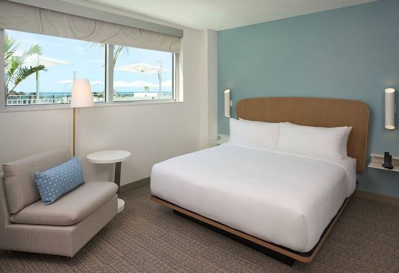هتل Element Melbourne Oceanfront