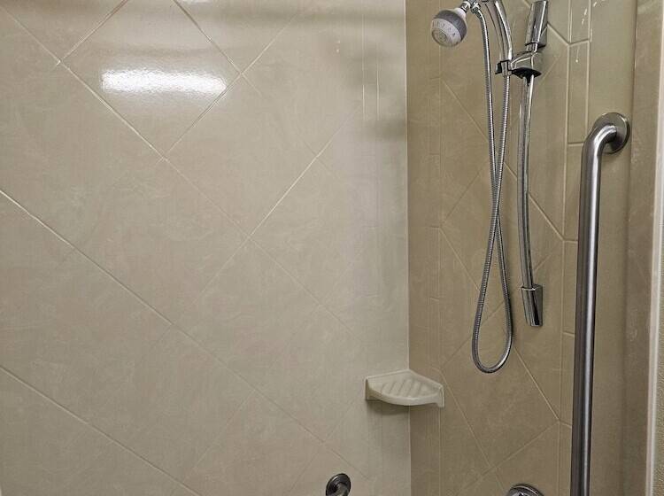 فندق Express Inn Leesville Ft Johnson, Surestay Collection By Bw