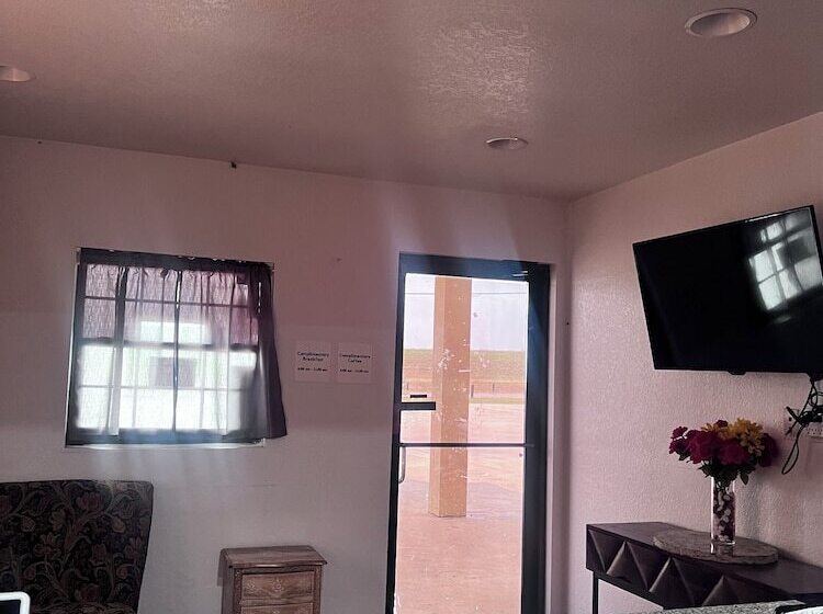 בית מלון כפרי Garden Inn And Suites