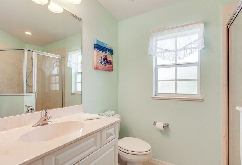 Jensen Beach Home W/ Bbq Grill: Walk To Beach!