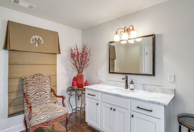 Luxe Home W/ Panoramic Greers Ferry Lake Views