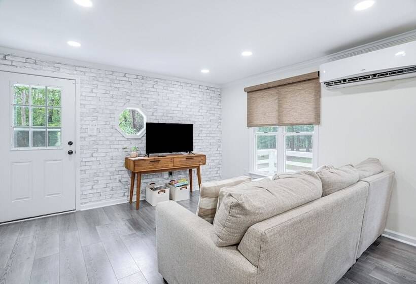 Mineral Cottage W/ Fire Pit: Steps To Lake Anna!