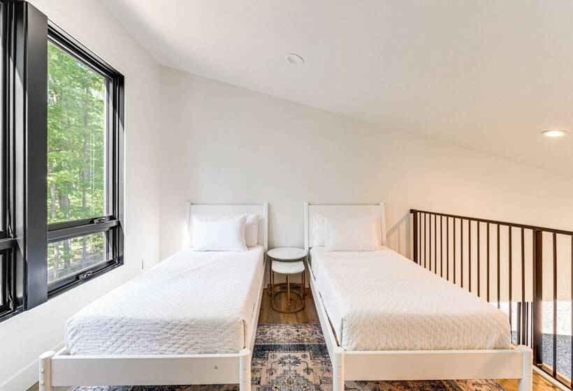 Modern Bellaire Cabin < 5 Mi To Lake & Slopes!