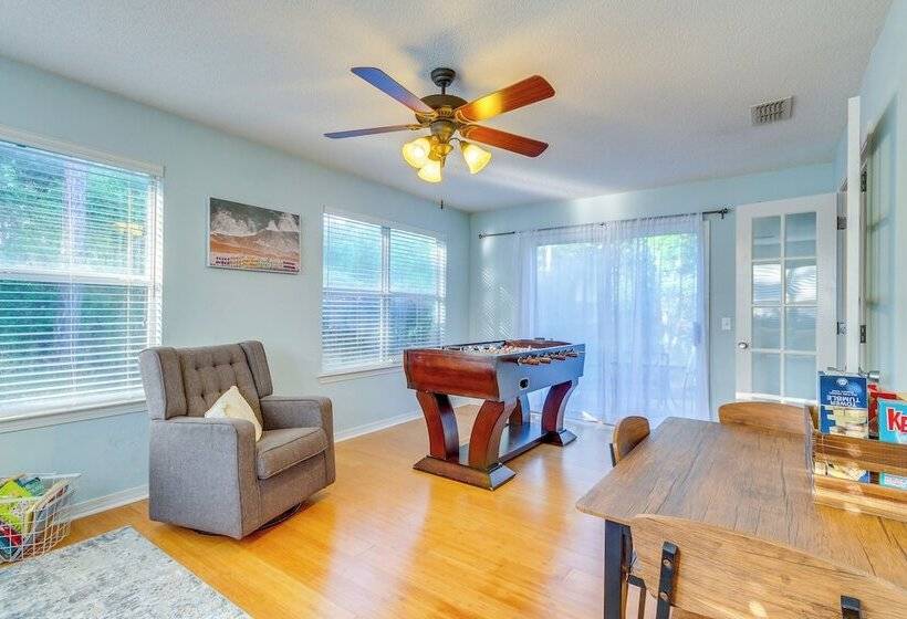 Navarre Home W/ Furnished Patio < 2 Mi To Beach!