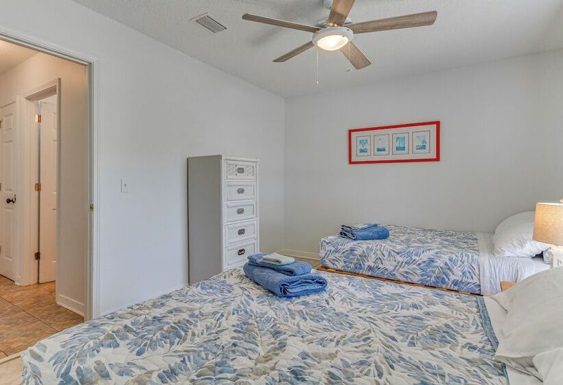 Pensacola Home W/ Large Yard: 4 Mi To Beach