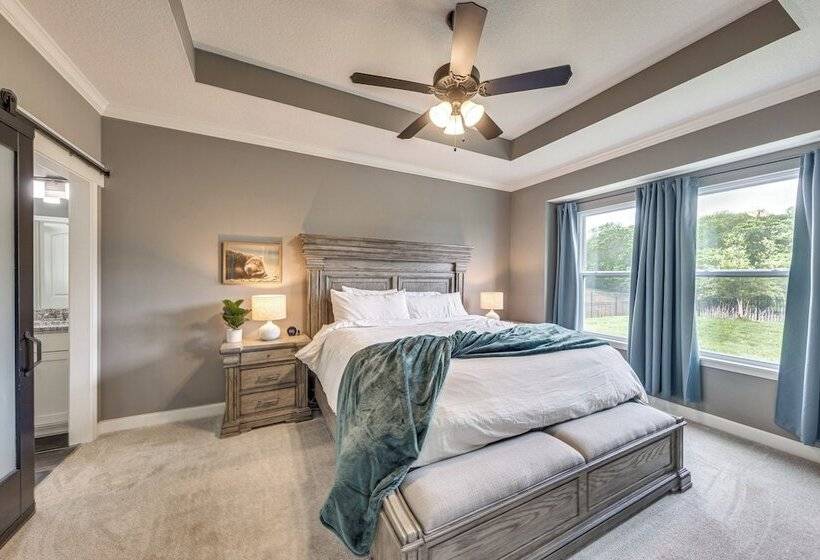 Platte City Retreat W/ Patio, Near Kansas City!