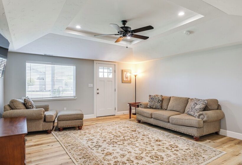 Quaint Hughson Vacation Rental, Walk To Downtown!