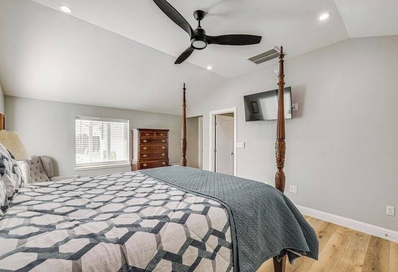 Quaint Hughson Vacation Rental, Walk To Downtown!