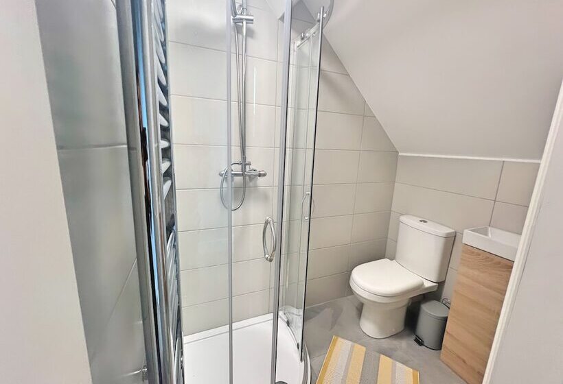 Резиденция Charming 3 Bed Townhouse Near Llanddwyn Beach
