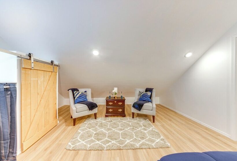 Spacious St Louis Retreat: 8 Mi To Downtown!