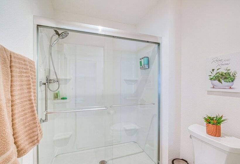 Furnished Lanai & Golf Cart: The Villages Home!