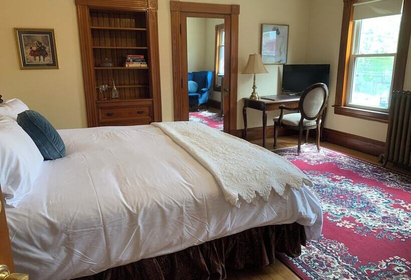 تختخواب و صبحانه Meredith Inn