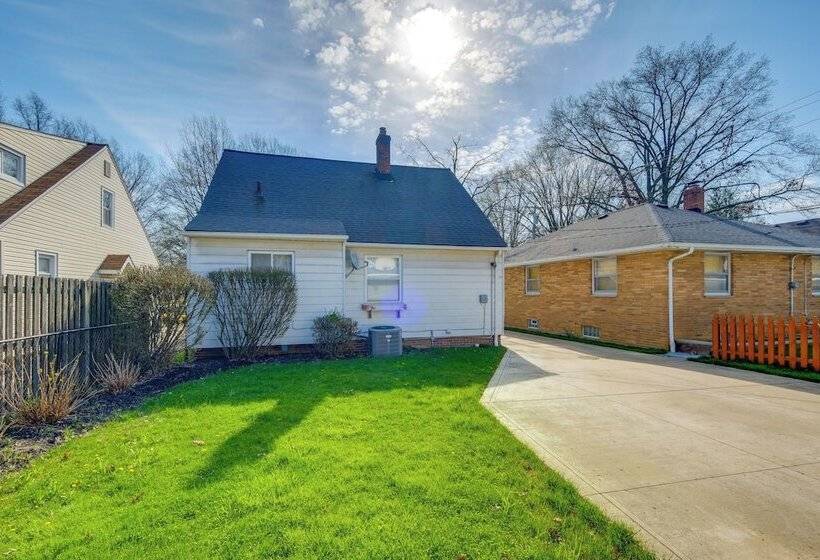 Charming Home 4 Mi To Euclid Creek Reservation
