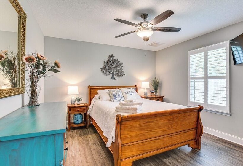 Fort Walton Beach House: Lanai W/ Saltwater Pool!