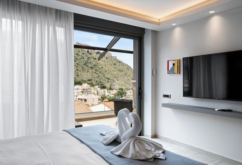 هتل Ennea Muses Rooms & Suites
