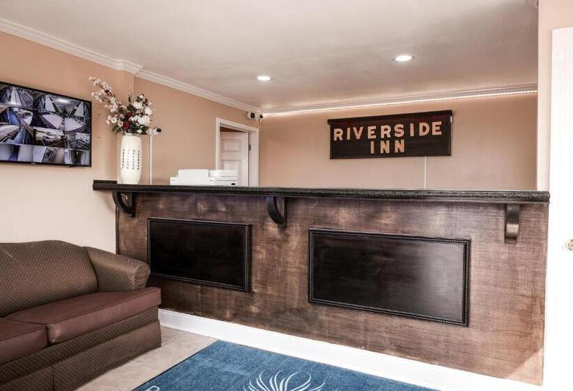 酒店 Riverside Inn And Suites