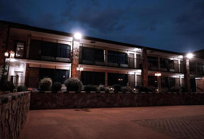 酒店 Riverside Inn And Suites