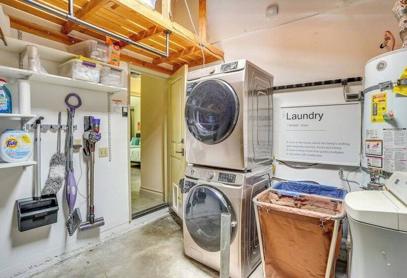 Lovely Tustin Home W/ Outdoor Kitchen: 3 Mi To Zoo