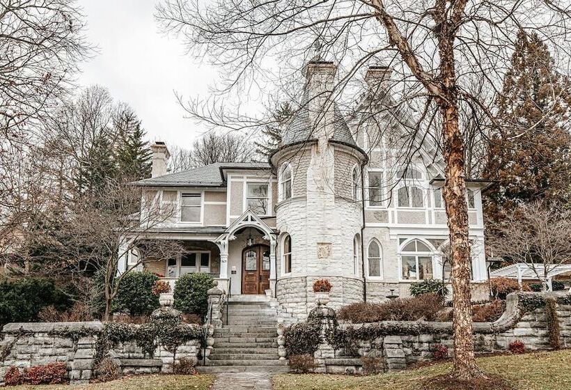 پانسیون The Historic Inn At Oakdene