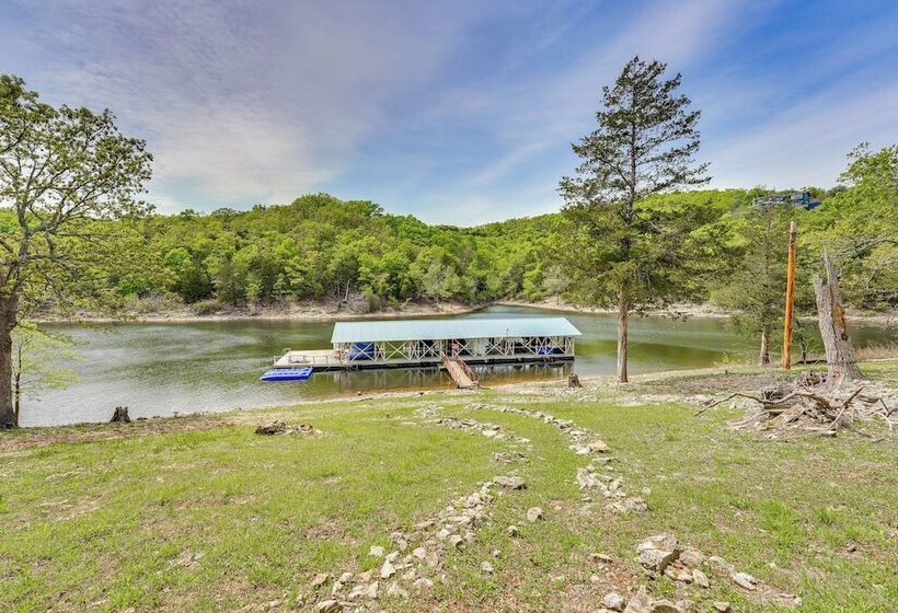 Pet Friendly Branson Gem: Walk To Table Rock Lake