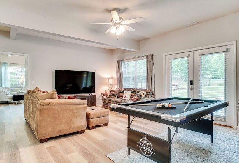 Pet Friendly Georgia Home W/ Pool Access!