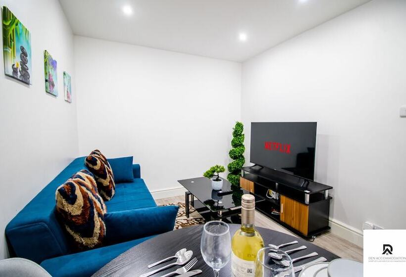 Резиденция 2 Bed Near The O2 Arena & Excel & Free Parking