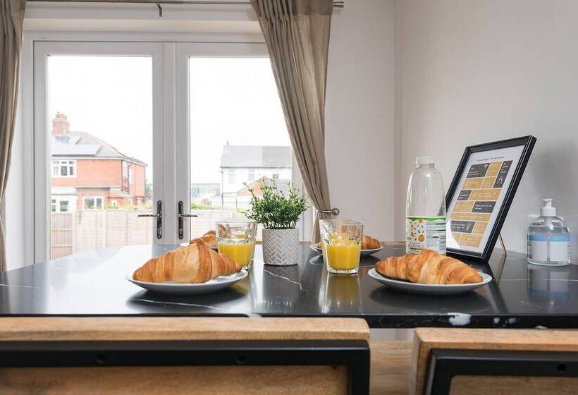 إقامة Captivating Beverley 3 Bed House Private Parking