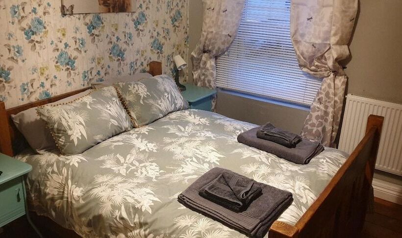 レジデンス 3br Sleeps6 Petsok Off Road Parking Garden