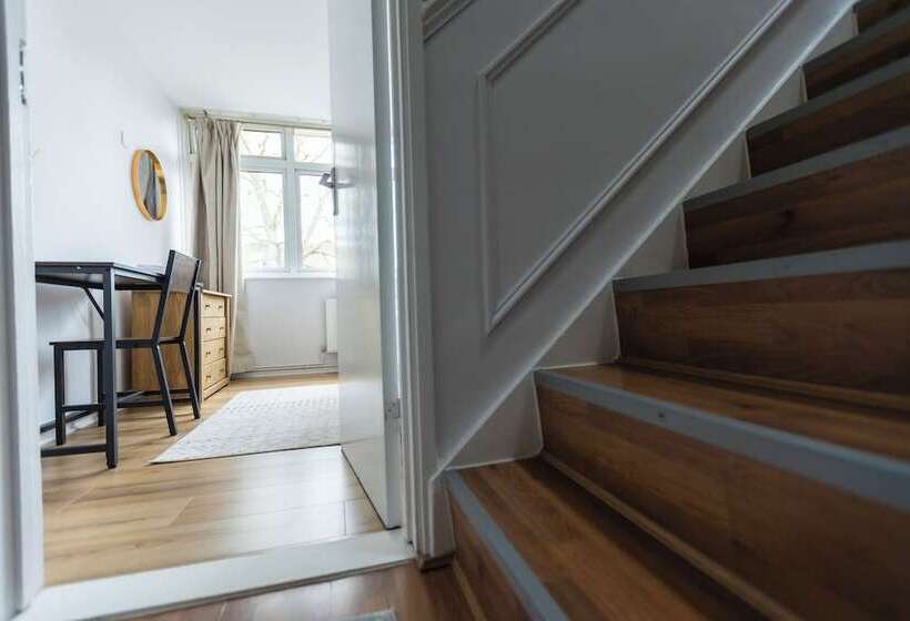 اقامتگاه Grace House   15 Minutes To Central London