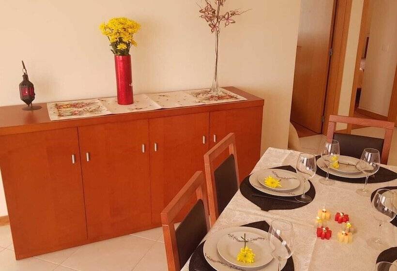 اقامتگاه Remarkable 3 Bed House In Machico
