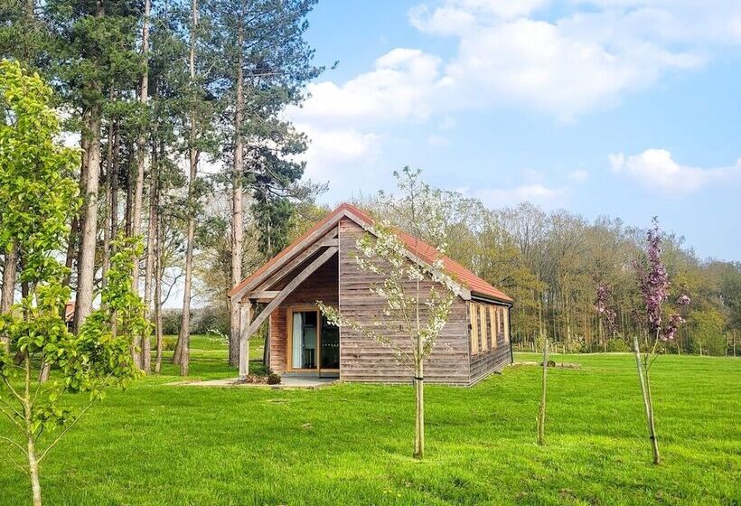 אתר נופש Hay S Wood Retreat