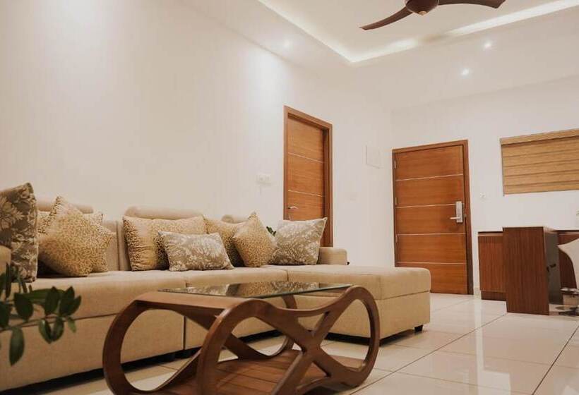 Sprise Munnar Resort And Spa