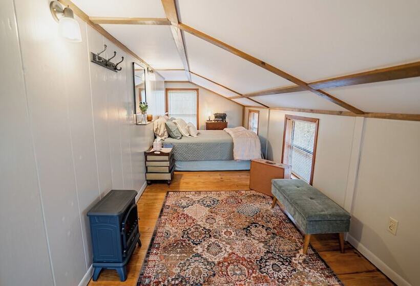 Stag Leap Cabins & Extended Stays