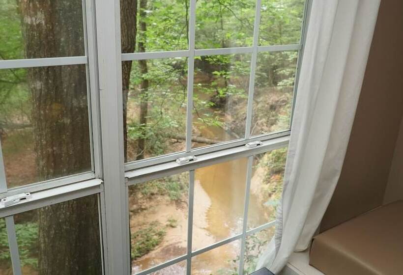 Stag Leap Cabins & Extended Stays