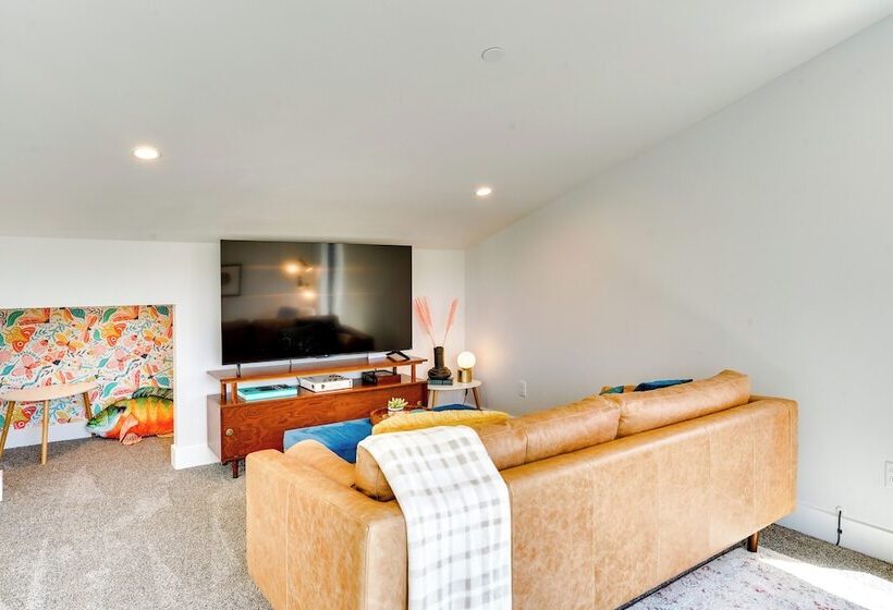 Swanton Retreat W/ Game Room, Hot Tub & Trails!