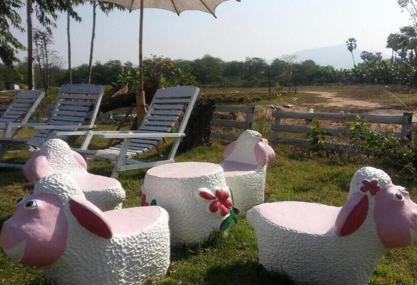 هتل Banrai Chernma Resort