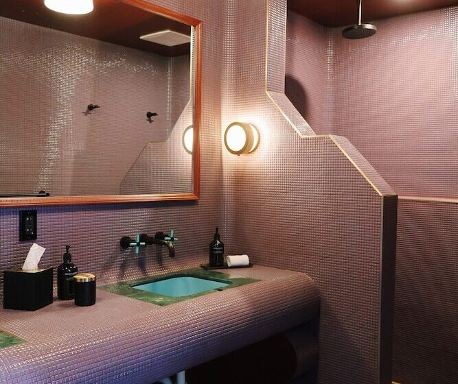هتل Herringbone