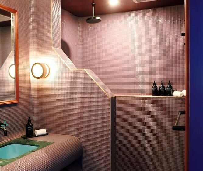هتل Herringbone