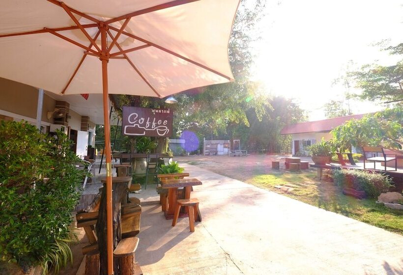 בית מלון כפרי Prompong Resort Mukdahan