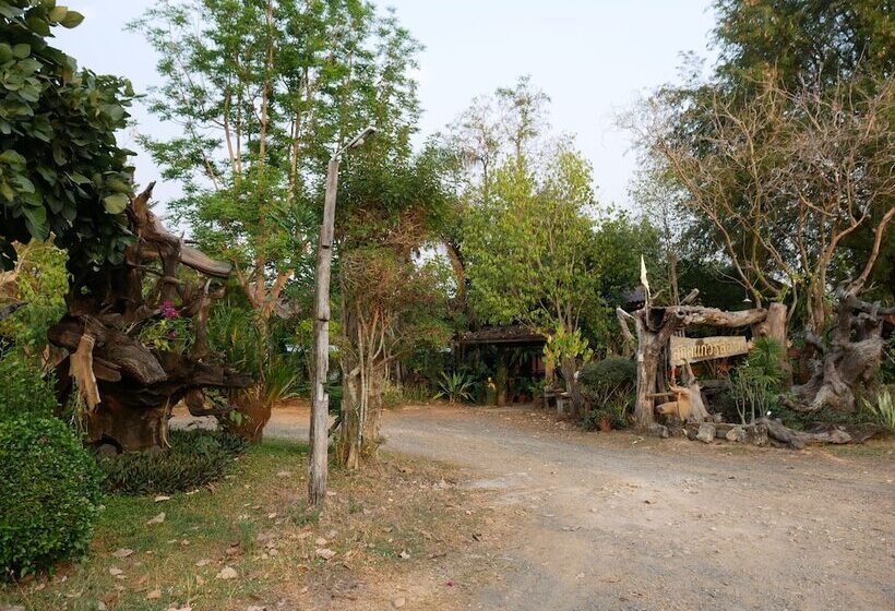 בית מלון כפרי Sakul Kaew Resort
