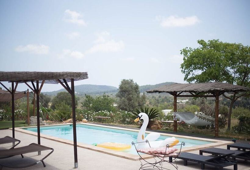 هتل Stoke Villa Ibiza