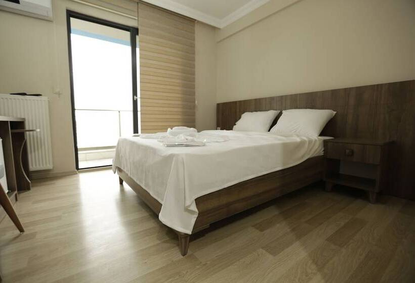Ozgur Otel