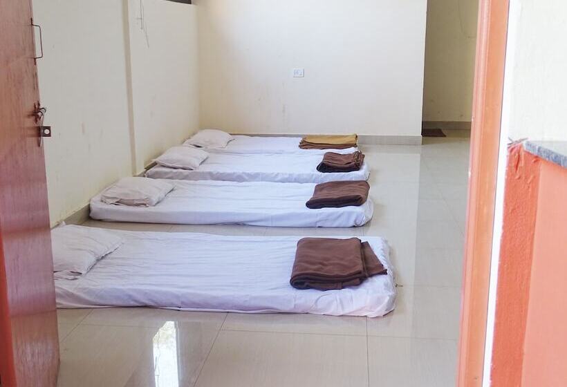펜션 Gomes Pousada Guest House