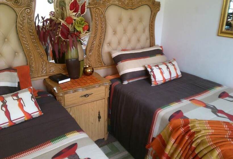 Пансион Kettle Guest Lodge Rustenburg
