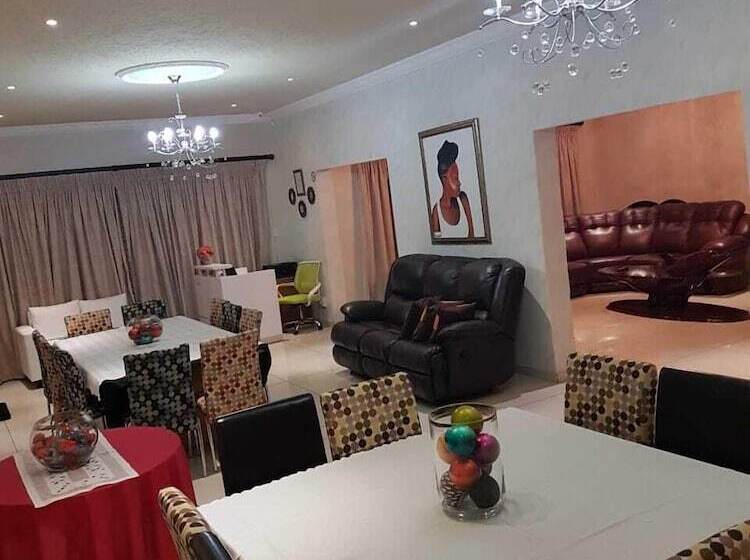 پانسیون Mkhwani Guest House