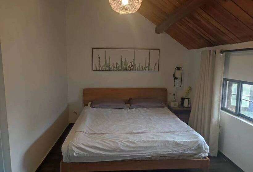 پانسیون Shanghai Hua Xi Shui Xie Guesthouse