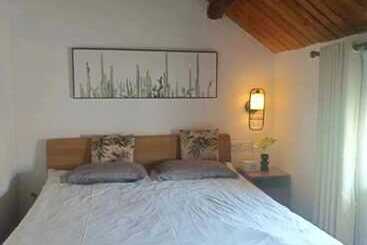 پانسیون Shanghai Hua Xi Shui Xie Guesthouse